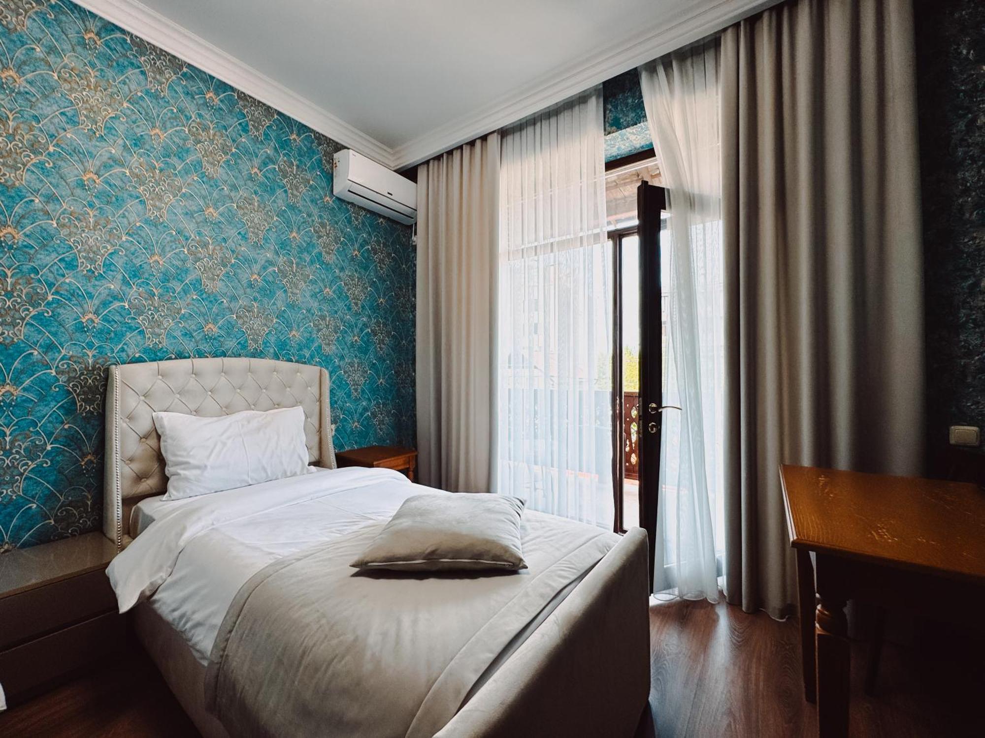 Armenia Hotel 耶烈万 外观 照片
