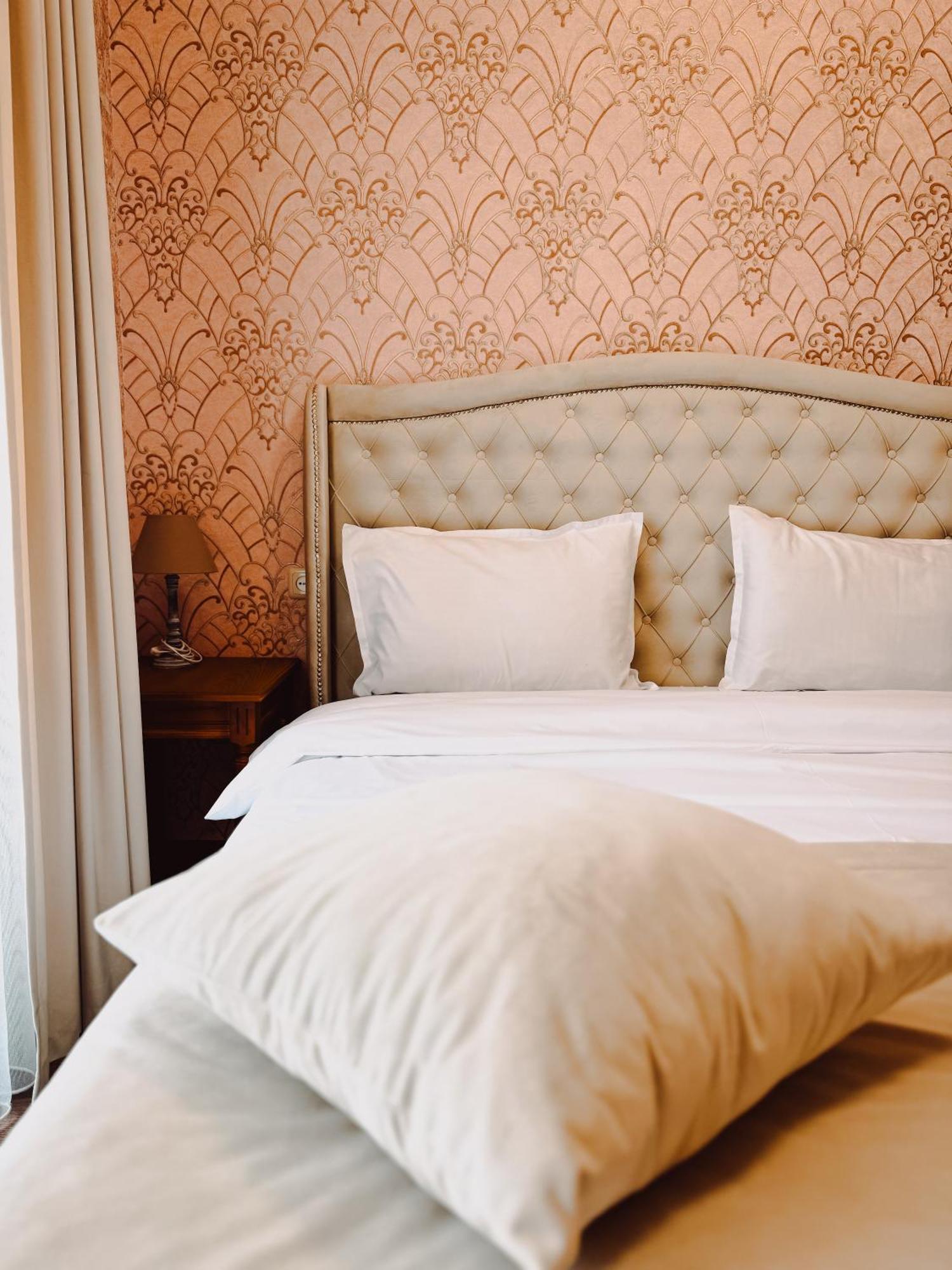 Armenia Hotel 耶烈万 外观 照片