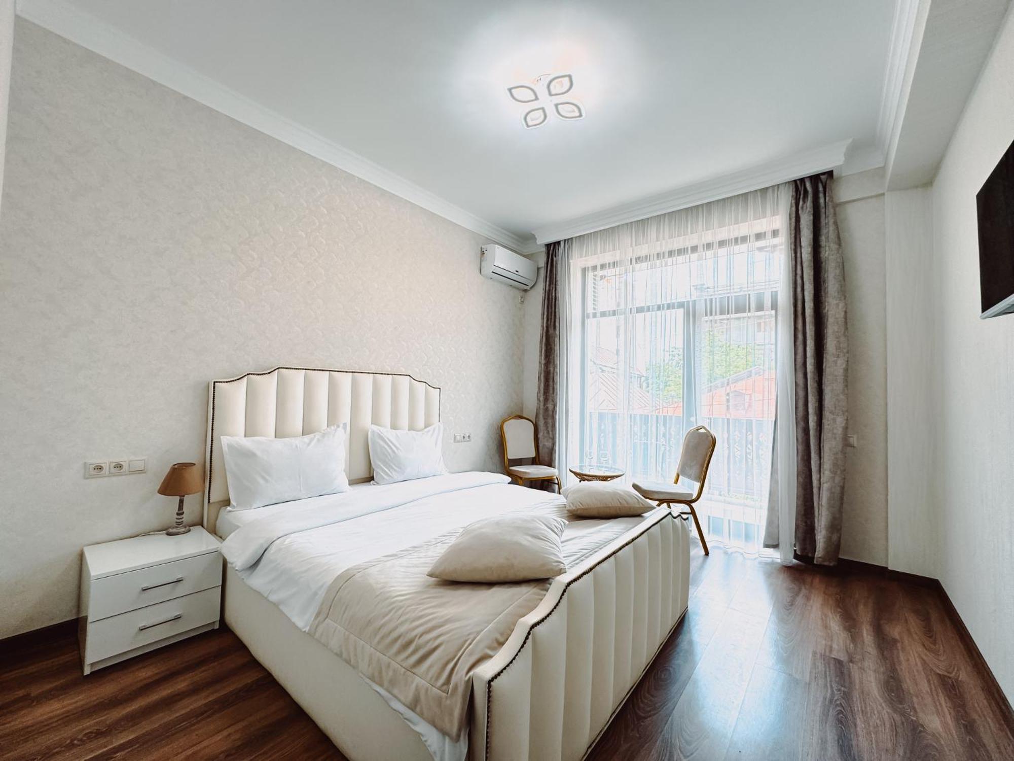 Armenia Hotel 耶烈万 客房 照片
