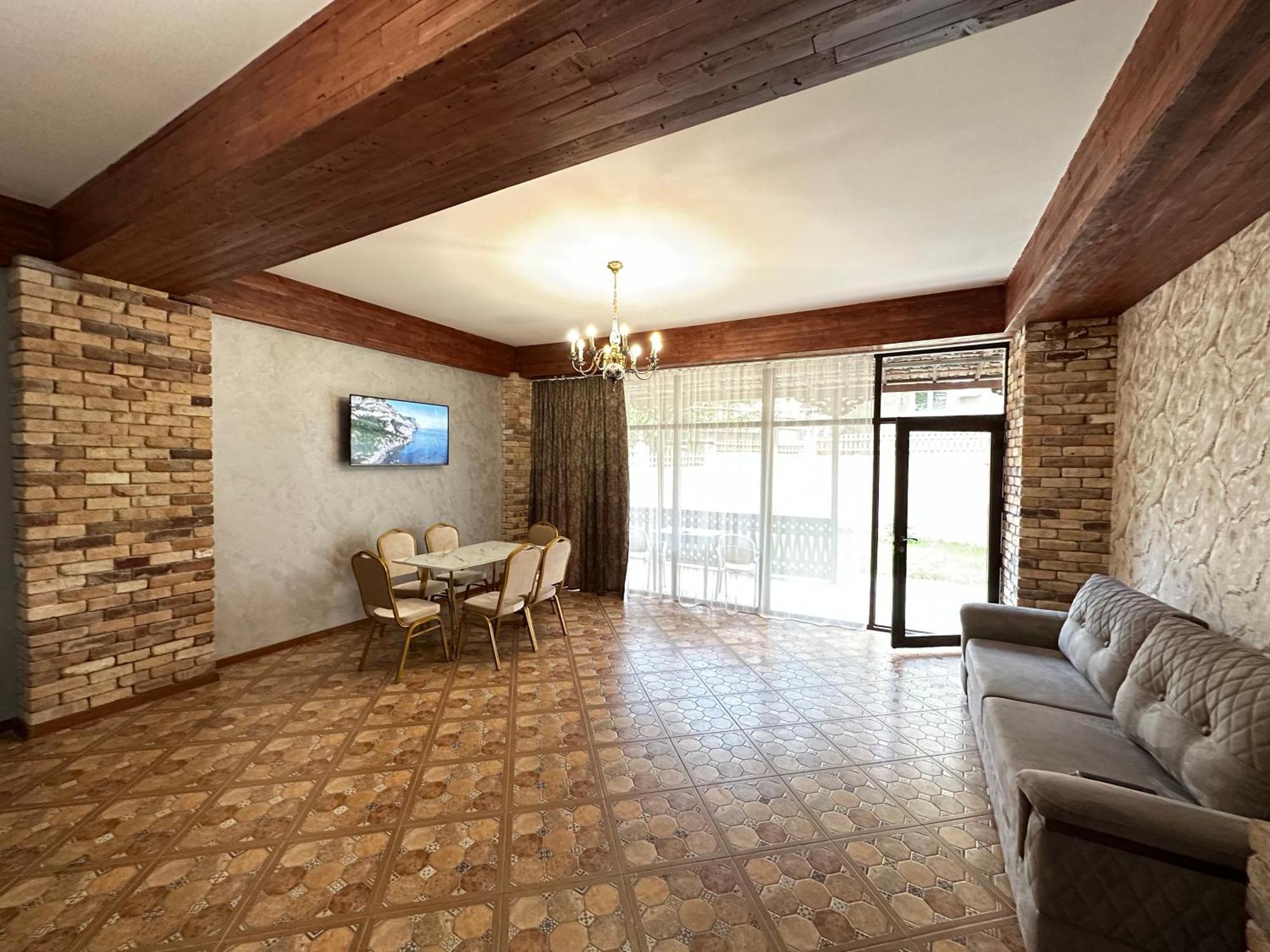 Armenia Hotel 耶烈万 外观 照片