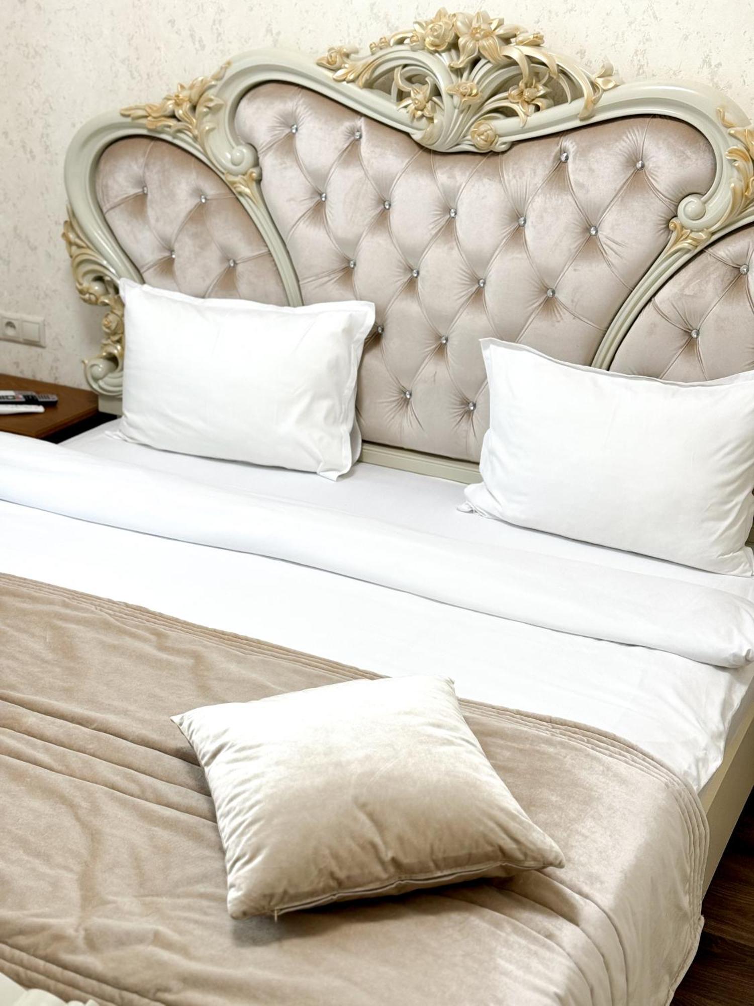 Armenia Hotel 耶烈万 外观 照片